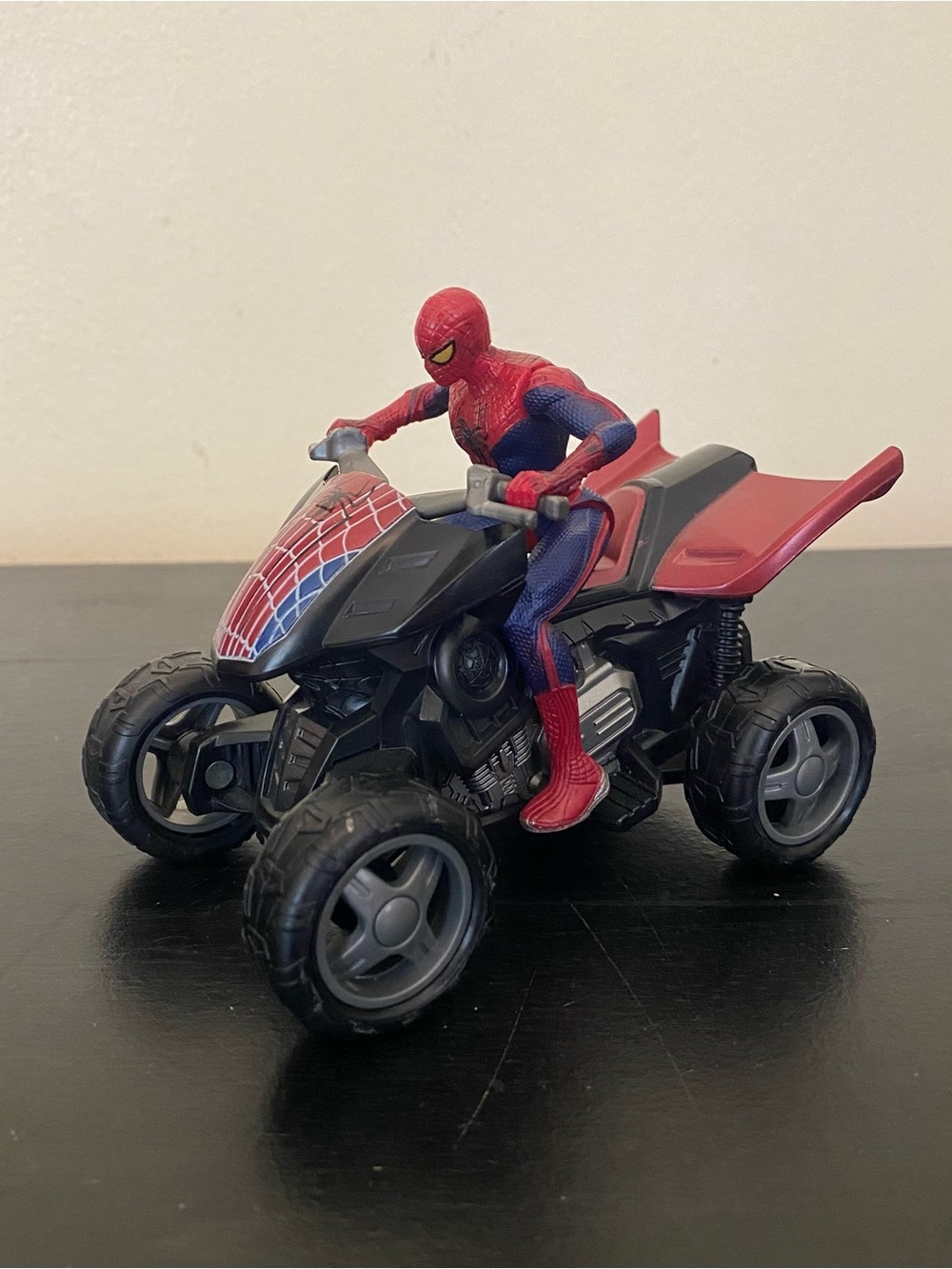 2012 Marvel Hasbro Spider Man Zoom N' Go Pull Back Vehicle ATV Quad Spiderman
